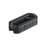 Коробка мон. UT3 для 3 роз. 45х45мм Modul45 в лючок, с наклад.,,черн.. UT3 45 3 OBO Bettermann(1)